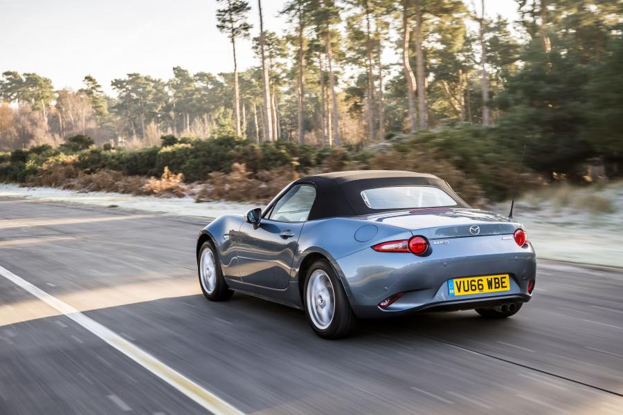  Mazda MX-5 Arctic 2017 года  (UK) (фото 21 из 53)